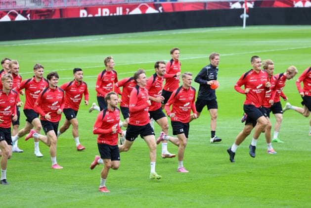 SOCCER - UEFA CL, RBS vs Brann SALZBURG,AUSTRIA,29.JUL.25 - SOCCER - UEFA Champions League, Red Bull Salzburg vs SK Brann Bergen, preview, training Brann. Image shows the team of Brann.  GEPAxpictures xMathiasxMandl