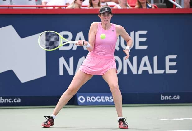 July 29, 2025, Montreal, Pq, Canada: Rebecca Marino, of Canada, plays a shot to Emma Navarro, of the United States, during their second round match at the National Bank Open tennis tournament in Montreal, Tuesday, July 29, 2025. Rebecca Marino, Emma Navarro, - ZUMAc35_ 20250729_zaf_c35_021 Copyright: xGrahamxHughesx
