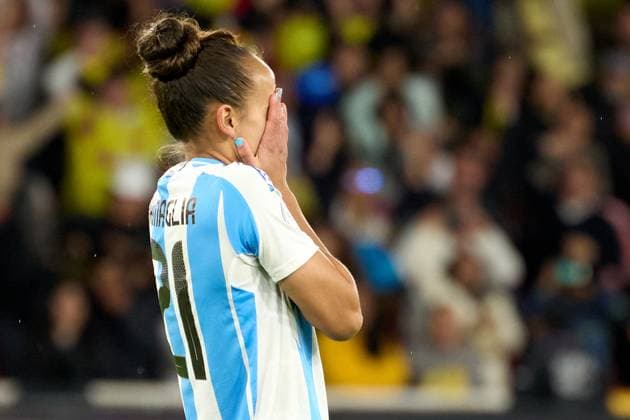 Paulina Gramaglia of Argentina reacts to a missed shot during the penalty shoot-outs of the semifinal of Copa America Feminina between Argentina and Colombia at Rodrigo Paz Delgado Stadium on July 28, 2025 in Quito, Ecuador (Photo by Camilla Stolen, Imago) Quito Ecuador Copyright: xCamillaxStolenx L1046772
