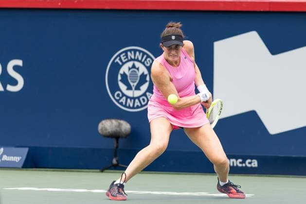 July 29, 2025, Montreal, Quebec, Canada: REBECCA MARINO (WC), from Canada back hand ni second set against Emma Navarro (8), from USA at Canadian Open at IGA stadium in Montreal, Quebec, Canada on 2024-05-24 Montreal Canada - ZUMAl189 20250729_zsp_l189_018 Copyright: xYannickxLegarex