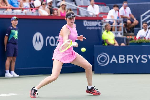 July 29, 2025, Montreal, Quebec, Canada: REBECCA MARINO (WC), from Canada forehand in second set against Emma Navarro (8), from USA at Canadian Open at IGA stadium in Montreal, Quebec, Canada on 2024-05-24 Montreal Canada - ZUMAl189 20250729_zsp_l189_021 Copyright: xYannickxLegarex
