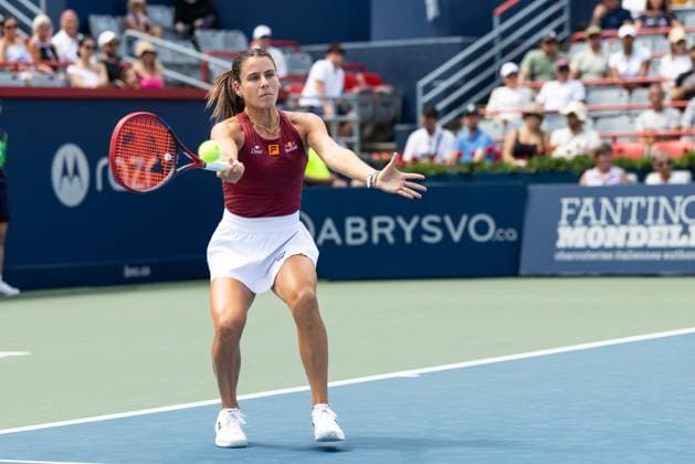 July 29, 2025, Montreal, Quebec, Canada: EMMA NAVARO (8), from USA forehand in second set against Rebecca Marino (WC), from Canada at Canadian Open at IGA stadium in Montreal, Quebec, Canada on 2024-05-24 Montreal Canada - ZUMAl189 20250729_zsp_l189_019 Copyright: xYannickxLegarex
