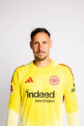 Torwart Jens Grahl - Eintracht Frankfurt, Porträttermin 2025 2026, GER Eintracht Frankfurt, Porträttermin 2025 2026, GER