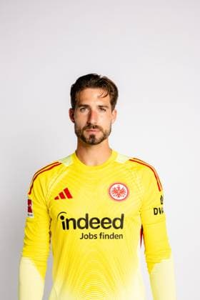 Torwart Kevin Trapp - Eintracht Frankfurt, Porträttermin 2025 2026, GER Eintracht Frankfurt, Porträttermin 2025 2026, GER