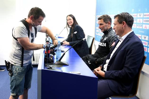 DEU, DFL, 2. FBL Hertha BSC, PK, 30.07.2025, Sportforum, Berlin, DEU, DFL, 2. FBL Hertha BSC, PK, im Bild Benjamin Weber (Sportdirektor, Hertha BSC Berlin), Cheftrainer Stefan Leitl (Hertha BSC Berlin) DFL - regulations prohibit any use of Photographs as image sequences and or quasi-video
