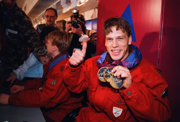 LILLEHAMMER 19940220 Johann Olav Koss med sine tre gullmedaljer under OL pa Lillehammer. Foto: Rune Petter Ness, NTB LIL LILLEHAMMER 19940220 Johann Olav Koss med sine tre gullmedaljer under OL pa Lillehammer. Foto: Rune Petter Ness, NTB LILLEHAMMER NORGE EDITORIAL USE ONLY Ref:_SPOJjodBG_ujso.jpg *** LILLEHAMMER 19940220 Johann Olav Koss with his three gold medals during the Olympics in Lillehammer Photo Rune Petter Ness, NTB LILLEHAMMER NORWAY EDITORIAL USE ONLY  EDITORIAL USE ONLY. RESTRICTED USE FOR BETTING COMPANIES Ref:0240140527st.jpg *** LILLEHAMMER 19940220 Johann Olav Koss with his three gold medals during the Olympics at Lillehammer Photo Rune Petter Ness, NTB LIL LILLEHAMMER 19940220 Johann Olav Koss with his three gold medals during the Olympics at Lillehammer Photo Rune Petter Ness, NTB LILLEHAMMER NORWAY EDITORIAL USE ONLY Ref SPOJjodBG ujso jpg LILLEHAMMER 19940220 Johann Olav Koss with his three gold medals during the Olympics in Lillehammer Photo Rune Petter Ness, NTB LILLEHAMMER NORWAY EDITORIAL USE ONLY  EDITORIAL USE ONLY RESTRICTED USE FOR BETTING COMPANIES  Copyright: xIMAGO NTBx