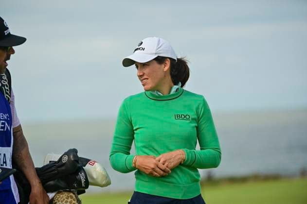30th July 2025; Royal Porthcawl Golf Club, Porthcawl, Wales; AIG Womens Open Golf, Practice Day; Albane Valenzuela walking off the green talking to her caddy  AledxHopkins