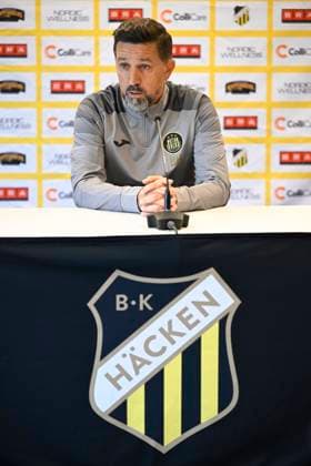 BK Hacken v RSC Anderlecht - UEFA Europa League Media Activities 30 07 2025 GOTHENBURG, SWEDEN - JULY 30 : Hasi Besnik head coach of RSC Anderlecht talking to the press during a press conference, PK, Pressekonferenz ahead of the UEFA Europa League 2025 26 second qualifying round second leg between BK Hacken and RSC Anderlecht on July 30, 2025 in Gothenburg, Sweden, 30 07 2025 Gothenburg Sweden  Copyright: xNicoxVereeckenx