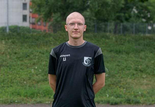 Physiotherapeut Lorent Idrizi; VSG Altglienicke; Regionalliga Nordost, Porträttermin 2025 2026, 17.07.2025, Copyright: xSebastianxRäppold MatthiasxKochx