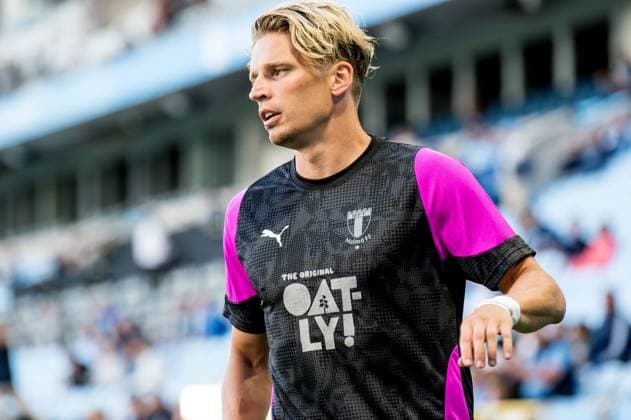 250730 Jens Stryger Larsen of Malmö FF ahead ofof the UEFA Champions League qualifier football match between Malmö FF and FK RFS on July 30, 2025 in Malmö. Photo: Christian Örnberg BILDBYRAN COP 166 CO0596 fotboll football soccer fotball uefa champions league qualifier champions league malmö ff fk rfs bbeng Copyright: CHRISTIANxÖRNBERG BB250730CO001