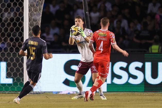 UEFA Champions League Second Qualifying Round Second Leg, Tofiq Bahramov Republican Stadium, Baku, Azerbaijan 30 7 2025 Qarabag vs Shelbourne Shelbourne™s Wessel Speel Wessel Speel 30 7 2025  Copyright: x INPHO AleksandarxDjorovicx AS4A2537