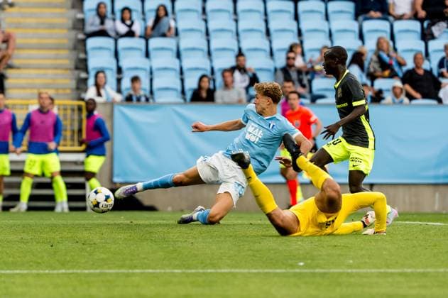 250730 Hugo Bolin of Malmö FF during the UEFA Champions League qualifier football match between Malmö FF and FK RFS on July 30, 2025 in Malmö. Photo: Christian Örnberg BILDBYRAN COP 166 CO0596 fotboll football soccer fotball uefa champions league qualifier champions league malmö ff fk rfs bbeng bbauto Copyright: CHRISTIANxÖRNBERG BB250730CO024