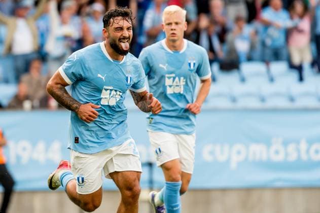 250730 Sead Haksabanovic of Malmö FF celebrates after 1-0 during the UEFA Champions League qualifier football match between Malmö FF and FK RFS on July 30, 2025 in Malmö. Photo: Christian Örnberg BILDBYRAN COP 166 CO0596 fotboll football soccer fotball uefa champions league qualifier champions league malmö ff fk rfs bbeng bbauto jubel Copyright: CHRISTIANxÖRNBERG BB250730CO032