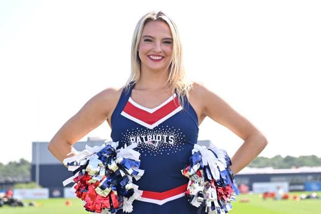 Jul 30, 2025; Foxborough, MA, USA; The New England Patriots Cheerleaders entertain fans before training camp at Gillette Stadium, in Foxborough, Massachusetts. CSM Foxborough USA - ZUMAc04_ 20250730_zma_c04_006 Copyright: xEricxCanhax