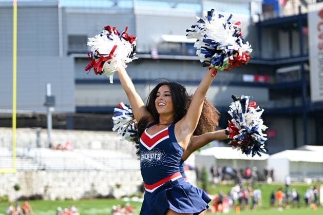 Jul 30, 2025; Foxborough, MA, USA; The New England Patriots Cheerleaders entertain fans before training camp at Gillette Stadium, in Foxborough, Massachusetts. CSM Foxborough USA - ZUMAc04_ 20250730_zma_c04_010 Copyright: xEricxCanhax
