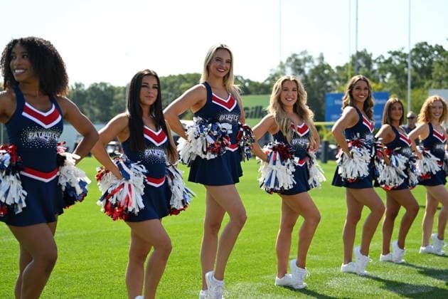 Jul 30, 2025; Foxborough, MA, USA; The New England Patriots Cheerleaders entertain fans before training camp at Gillette Stadium, in Foxborough, Massachusetts. CSM Foxborough USA - ZUMAc04_ 20250730_zma_c04_013 Copyright: xEricxCanhax