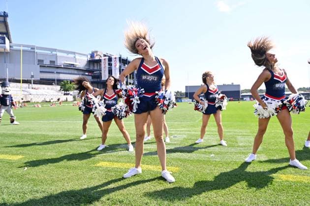 Jul 30, 2025; Foxborough, MA, USA; The New England Patriots Cheerleaders entertain fans before training camp at Gillette Stadium, in Foxborough, Massachusetts. CSM Foxborough USA - ZUMAc04_ 20250730_zma_c04_017 Copyright: xEricxCanhax