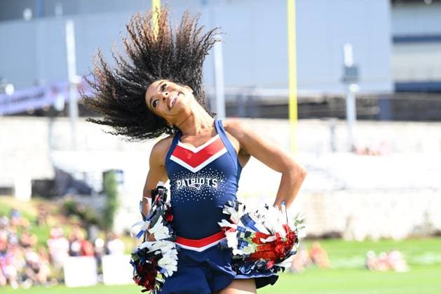Jul 30, 2025; Foxborough, MA, USA; The New England Patriots Cheerleaders entertain fans before training camp at Gillette Stadium, in Foxborough, Massachusetts. CSM Foxborough USA - ZUMAc04_ 20250730_zma_c04_022 Copyright: xEricxCanhax