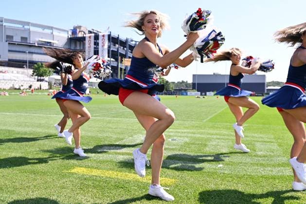 Jul 30, 2025; Foxborough, MA, USA; The New England Patriots Cheerleaders entertain fans before training camp at Gillette Stadium, in Foxborough, Massachusetts. CSM Foxborough USA - ZUMAc04_ 20250730_zma_c04_027 Copyright: xEricxCanhax