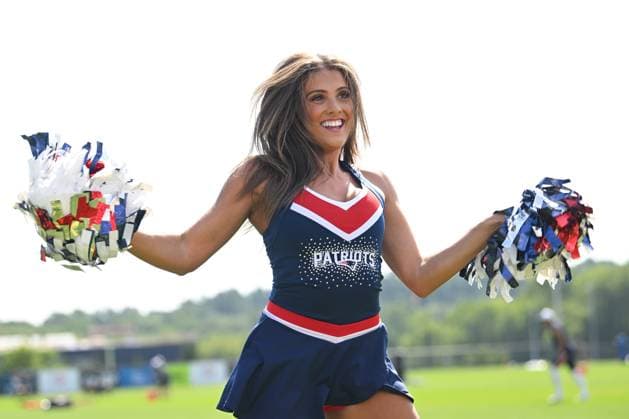 Jul 30, 2025; Foxborough, MA, USA; The New England Patriots Cheerleaders entertain fans before training camp at Gillette Stadium, in Foxborough, Massachusetts. CSM Foxborough USA - ZUMAc04_ 20250730_zma_c04_032 Copyright: xEricxCanhax
