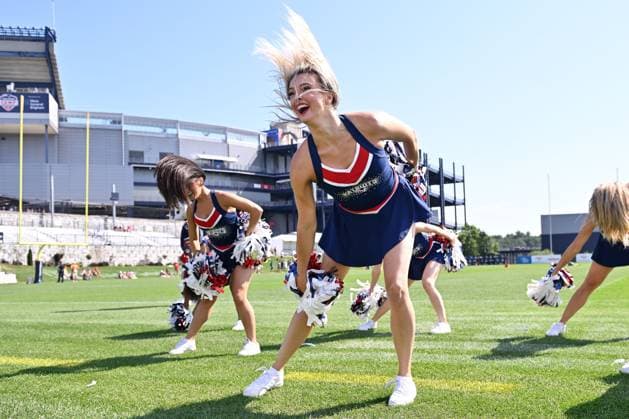 Jul 30, 2025; Foxborough, MA, USA; The New England Patriots Cheerleaders entertain fans before training camp at Gillette Stadium, in Foxborough, Massachusetts. CSM Foxborough USA - ZUMAc04_ 20250730_zma_c04_041 Copyright: xEricxCanhax