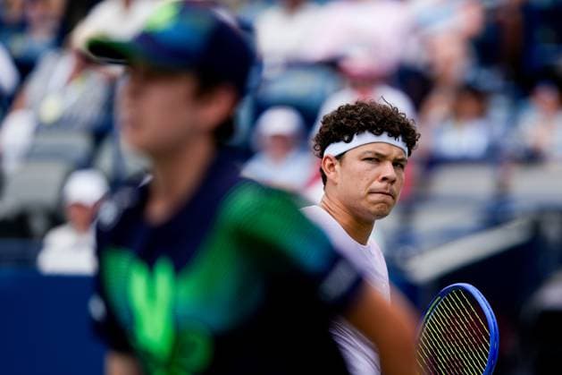 National Bank Open 2025 - Day 5 TORONTO, CANADA - JULY 30 : Ben Shelton of the United States looks on during a match against Adrian Mannarino of France on day five of the 2025 National Bank Open at Sobeys Stadium in Toronto, Ontario, Canada on July 30, 2025. Mert Alper Dervis Anadolu Ontario Canada. Editorial use only. Please get in touch for any other usage.  Copyright: x2025xAnadoluxMertxAlperxDervisx