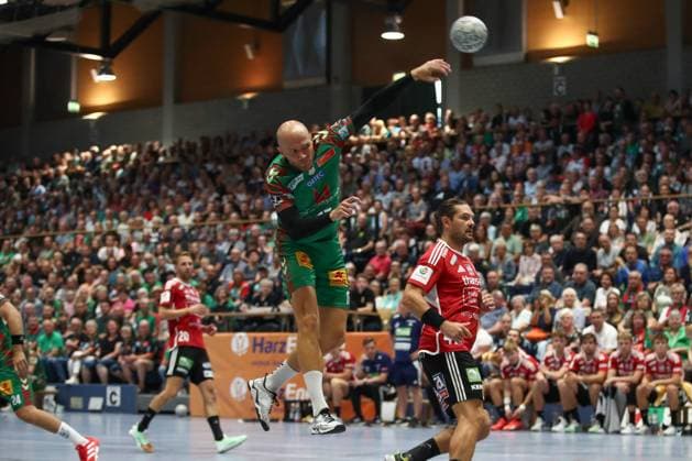 30.07.2025, xtgx, Handball, Testspiel, SC Magdeburg - Fredericia Handboldklub v.l. Tim Hornke (Magdeburg, 17) wirft Tor, Torschuetze, erzielt Tor, Treffer, scores the goal Ilsenburg