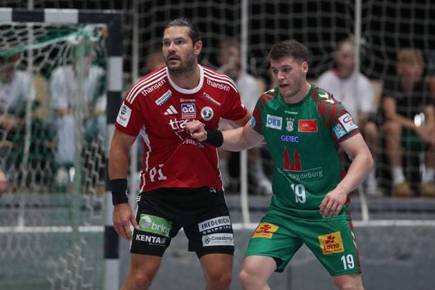 30.07.2025, xtgx, Handball, Testspiel, SC Magdeburg - Fredericia Handboldklub v.l. Evgeni Pevnov (Fredericia, 41) , Elvar Orn Jonsson (Magdeburg, 19) Zweikampf, Duell, Kampf, tackle Ilsenburg