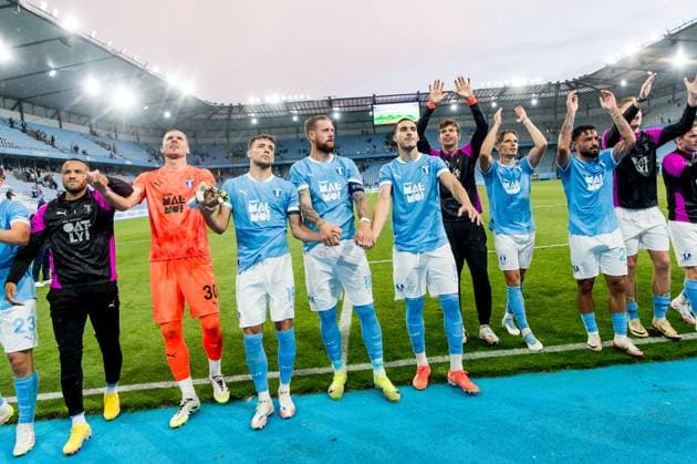 250730 Players of Malmö FF celebrate after the UEFA Champions League qualifier football match between Malmö FF and FK RFS on July 30, 2025 in Malmö. Photo: Christian Örnberg BILDBYRAN COP 166 CO0596 fotboll football soccer fotball uefa champions league qualifier champions league malmö ff fk rfs bbeng jubel Copyright: CHRISTIANxÖRNBERG BB250730CO083