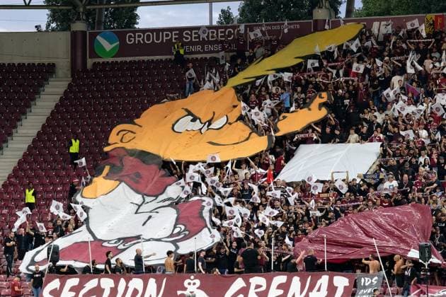 Geneva, Switzerland, July 30 2025 : Supporters of Servette FC with flags banner during the UEFA Champions League Second Qualifying Round match between Servette FC and Viktoria Plzen at Stade de Geneve in Geneva, Switzerland (Giuseppe Velletri SPP) Copyright: xGiuseppexVelletrix xSPPx spp-en-GiVeSp-DZ8_0033