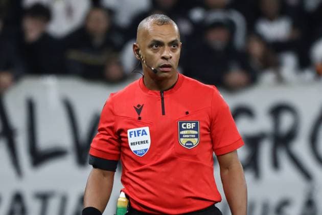 Corinthians and Palmeiras in the round of 16 of the Copa do Brasil Referee Wilton Pereira Sampaio during the first-leg match between Corinthians and Palmeiras in the Round of 16 of the Copa do Brasil at the Neo Quimica Arena, in Sao Paulo™s East Zone, this Wednesday, the 30th SAO PAULO SP BRAZIL Copyright: xMarinaxUezimax