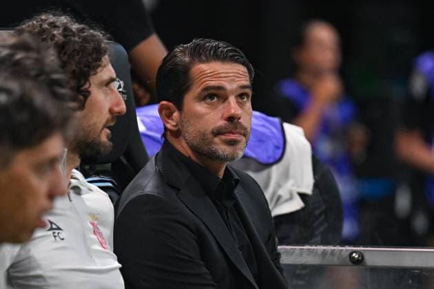ATLANTA, GA Ã JULY 30: Necaxa head coach Fernando Gago on the bench prior to the start of the Leagues Club match between Club Necaxa and Atlanta United FC on July 30th, 2025 at Mercedes-Benz Stadium in Atlanta, GA. (Photo by Rich von Biberstein Icon Sportswire) SOCCER: JUL 30 Leagues Cup Necaxa vs Atlanta United EDITORIAL USE ONLY Icon250730008