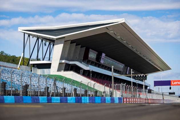 F1 - HUNGARIAN GRAND PRIX 2025 New grandstand during the 2025 Formula 1 Lenovo Hungarian Grand Prix, 14th round of the 2025 FIA Formula One World Championship, WM, Weltmeisterschaft from August 1 to 3, 2025 on the Hungaroring, in Mogyorod, Hungary - MogyorodHungary  Copyright: xJulienxDelfossex