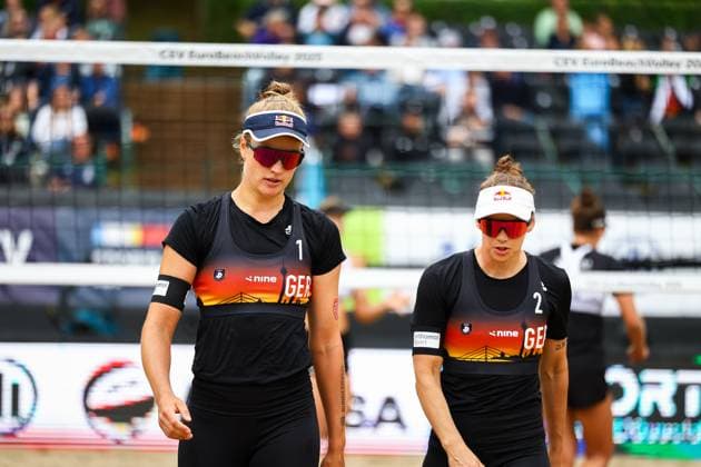 Beachvolleyball I Europameisterschaft 2025 I Gruppenphase I 31.07.2025 Svenja Müller (Deutschland) und Cinja Tillmann (Deutschland) Düsseldorf Rochusclub Düsseldorfer Tennisclub e.V. Deutschland Copyright: xLobeca JasperxLorenzx