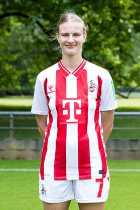 Google Pixel Frauen-Bundesliga, Mannschaftsfoto und Portraittermin; 31.07.2025 Anna-Lena Stolze (1. FC Köln, 7) Google Pixel Frauen-Bundesliga, Mannschaftsfoto und Portraittermin Saison 2025 26, Köln, Platz 2 am 31.07.2025 Copyright: xBEAUTIFULxSPORTS Wunderlx