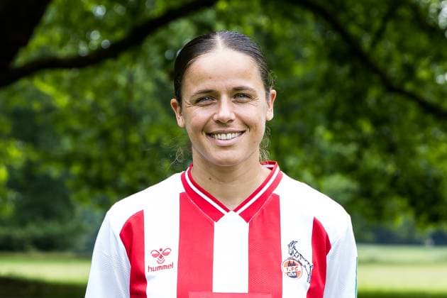Google Pixel Frauen-Bundesliga, Mannschaftsfoto und Portraittermin; 31.07.2025 Laura Feiersinger (1. FC Köln, 27) Google Pixel Frauen-Bundesliga, Mannschaftsfoto und Portraittermin Saison 2025 26, Köln, Platz 2 am 31.07.2025 Copyright: xBEAUTIFULxSPORTS Wunderlx