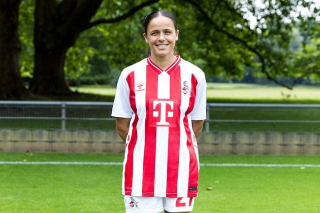 Google Pixel Frauen-Bundesliga, Mannschaftsfoto und Portraittermin; 31.07.2025 Laura Feiersinger (1. FC Köln, 27) Google Pixel Frauen-Bundesliga, Mannschaftsfoto und Portraittermin Saison 2025 26, Köln, Platz 2 am 31.07.2025 Copyright: xBEAUTIFULxSPORTS Wunderlx