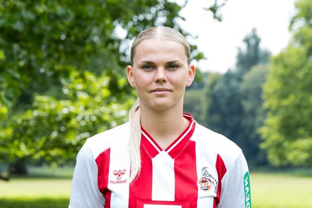 Google Pixel Frauen-Bundesliga, Mannschaftsfoto und Portraittermin; 31.07.2025 Julia Schiffarth (1. FC Köln, 22) Google Pixel Frauen-Bundesliga, Mannschaftsfoto und Portraittermin Saison 2025 26, Köln, Platz 2 am 31.07.2025 Copyright: xBEAUTIFULxSPORTS Wunderlx