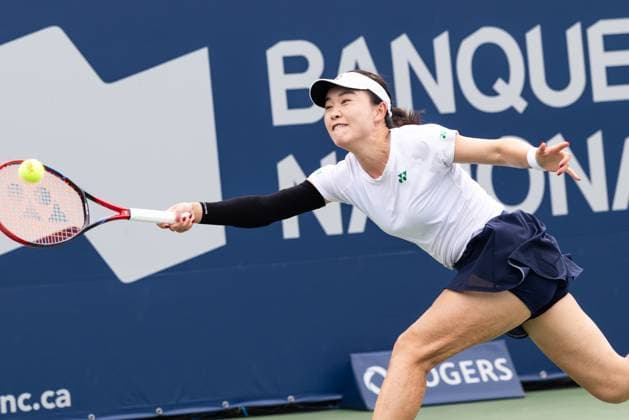 July 31, 2025, Montreal, Quebec, Canada: LIN ZHU from China forehand in first set against Susan Lamens from Netherland in round of 32 at Canadian Open at IGA stadium in Montreal, Quebec, Canada on 2025-07-31 at Canadian Open at IGA stadium in Montreal, Quebec, Canada on 2025-07-31 Montreal Canada - ZUMAl189 20250731_zsp_l189_029 Copyright: xYannickxLegarex