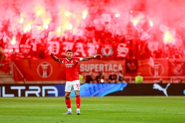 Nicolas Otamendi defender of SL Benfica during the Portugal CÃ¢ndido de Oliveira Super Cup final football match at the Estadio Algarve, in Faro, Portugal, on July 31, 2025. SuperTaca CÃ¢ndido de Oliveira Betano - Sporting CP vs SL Benfica (Valter Gouveia SPP)  Copyright: xValterxGouveia SPPx spp-en-VaGo-VG_L2814