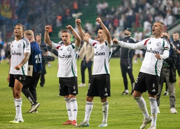 UEFA Europa League - Legia Warsaw vs Banik Ostrava Steve Kapuadi, Kacper Chodyna(Legia), Bartosz Kapustka, Artur Jedrzejczyk, celebration during UEFA Europa League Second qualifying round, Legia Warsaw vs Banik Ostrava in Warsaw, Poland on July 31, 2025. Warsaw Poland  Copyright: xFotoxOlimpikx originalFilename:jastrzebowski-uefaeuro250731_np9od.jpg