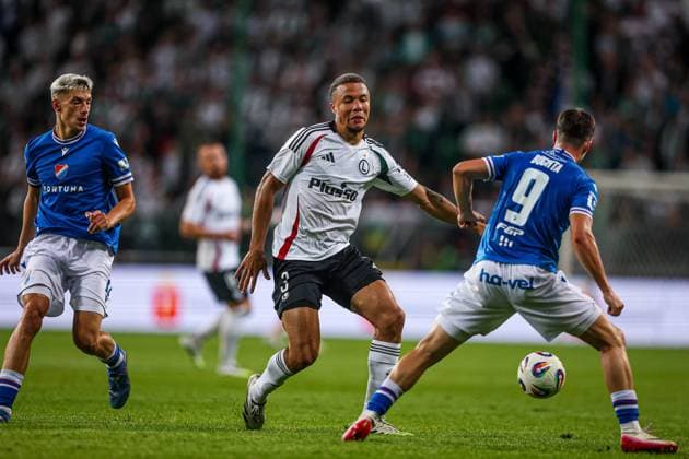 31.07.2025 WARSZAWA, LAZIENKOWSKA 3 PILKA NOZNA (FOOTBALL), UEFA LIGA EUROPY KWALIFIKACJE ( UEFA EUROPEAN LEAGUE ) MECZ (GAME) LEGIA WARSZAWA - BANIK OSTRAVA NZ STEVE KAPUADI FOTO LUKASZ GROCHALA CYFRASPORT NEWSPIX.PL --- Newspix.pl  20250731CSLG0208
