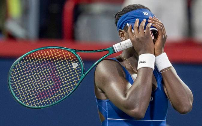 July 31, 2025, Montreal, Pq, Canada: Victoria Mboko of Canada celebrates her win over Marie Bouzkova of Czechia during third round tennis action at the National Bank Open in Montreal, Thursday, July 31, 2025. Canada News - July 31, 2025  - ZUMAc35_ 20250731_zaf_c35_151 Copyright: xChristinnexMuschix