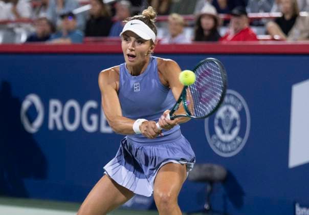 July 31, 2025, Montreal, Pq, Canada: Jaqueline Cristian of Romania hits a return to Elena Rybakina of Kazakhstan during third round tennis action at the National Bank Open in Montreal, Thursday, July 31, 2025. Canada News - July 31, 2025  - ZUMAc35_ 20250731_zaf_c35_174 Copyright: xChristinnexMuschix
