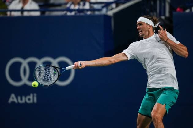 ATP, Tennis Herren Masters 1000 National Bank Open Toronto Presented by Rogers 2025 - Day 6 Alexander Zverev of Germany plays a forehand against Mateo Arnaldi of Italy during the Men s Singles third round match on day 6 of the ATP Masters 1000 National Bank Open at Sobeys Stadium. on July 31, 2025 in Toronto, Canada. (Photo by Leonardo Ramirez Eyepix Group) Copyright: xLeonardoxRamirezx xEyepixxGroupx LR-31072025-07862