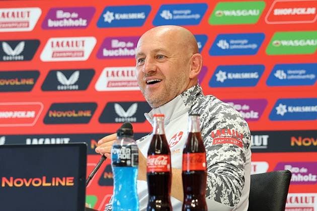 01.08.2025, xrekx, Fussball 2.Bundesliga, 1.FC Kaiserslautern - Pressekonferenz v.l. Torsten Lieberknecht Trainer (1.FC Kaiserslautern) (DFL DFB REGULATIONS PROHIBIT ANY USE OF PHOTOGRAPHS as IMAGE SEQUENCES and or QUASI-VIDEO) Kaiserslautern
