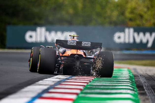 Lando Norris of Great Britain and McLaren , Practice, F1 Grand Prix of Hungary, am 01. August 2025 in Budapeste, Hungary. (Foto von Diogo Cardoso DeFodi Images) Lando Norris of Great Britain and McLaren , Practice, F1 Grand Prix of Hungary, Hungaroring on August 1, 2025 in Budapeste, Hungary. (Photo by Diogo Cardoso DeFodi Images)