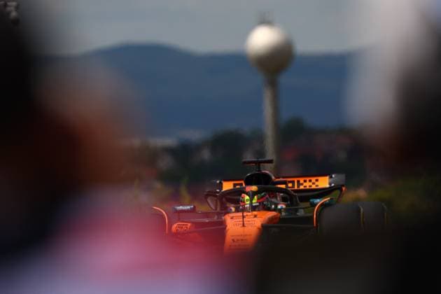 MOTORI - Formula 1 - Lenovo Hungarian Grand Prix 2025 81 Oscar Piastri, (AUS) McLaren Mercedes MCL39, during the Hungarian GP, Budapest 31 July-4 August 2025. Formula 1 World Championship, WM, Weltmeisterschaft 2025. Hungary Hungary  Copyright: xIPAxSport ABACAx
