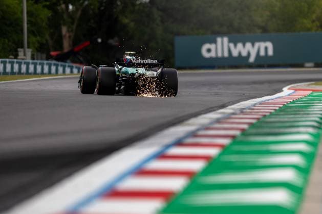 Felipe Drugovich (Ersatzfahrer Aston Martin Aramco Formula One Team, Brasilien, 34) im AMR25, HUN, Formel 1 Weltmeisterschaft, Grand Prix von Ungarn, Hungaroring, Trainingstag, Freies Training 1, Saison 2025, 01.08.2025 HUN, Formel 1 Weltmeisterschaft, Grand Prix von Ungarn, Hungaroring, Trainingstag, Freies Training 1, Saison 2025, 01.08.2025 Budapest Copyright: xEibner-Pressefoto MarcelxFischerx EP_MFI