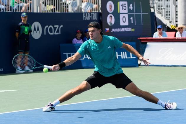 August 1, 2025, Toronto, Ontario, Canada: JAKUB MENSIK of Czech Republic returns a shot against ALEJANDRO DAVIDOVICH FOKINA of Spain during the National Bank Open Presented by Rogers at Sobeys Stadium. Toronto Canada - ZUMAr228 20250801_znp_r228_010 Copyright: xVasiliyxRyabykhx